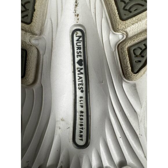 Nurse Mates Align Dorin Shoe White/Gray/Black Flowers Size 7M Slip Resistant - Picture 10 of 11